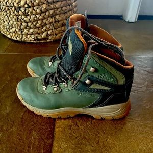 Columbia Women’s Hiking Boots